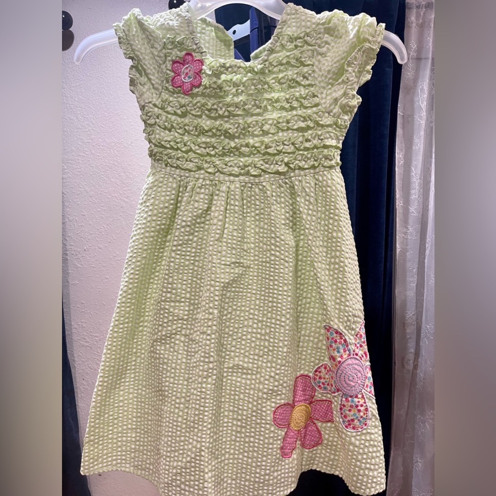 Girl dress size 8